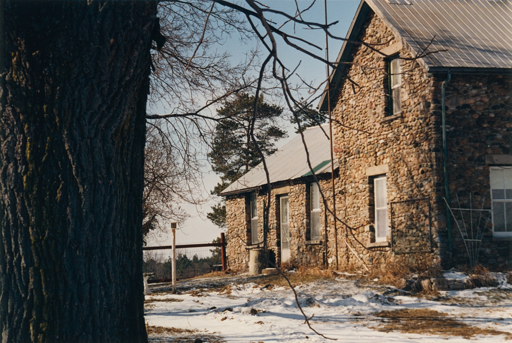 Fau-14 Farm House ON-48 Ontario 2